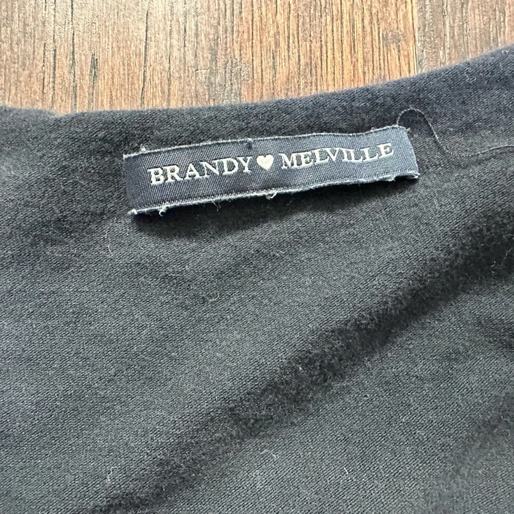 Brandy Melville Lot of 2 - Picture 2 of 9